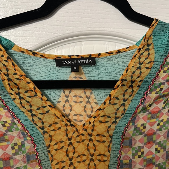 Anthropologie Tanvi Kedia Boho Chiffon Blouse Top Colorful Embroidered XS - Picture 2 of 2
